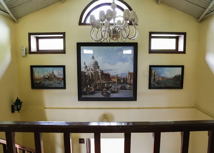 The Colonial Manek Manor By Sah