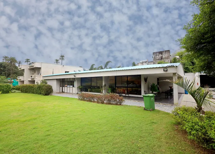 Hummingbird Resort